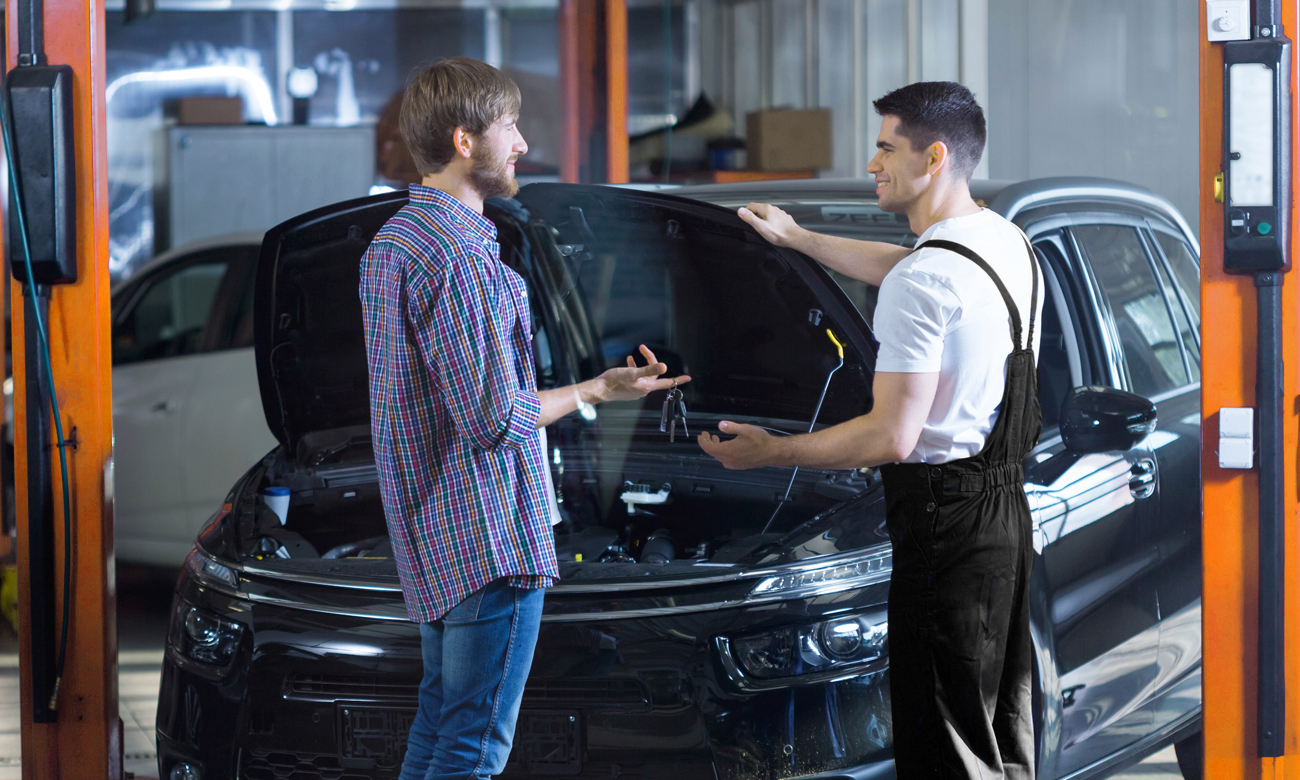 Zespół mechaników Auto Mechanik Pro Kraków - doświadczeni specjaliści serwisu samochodowego